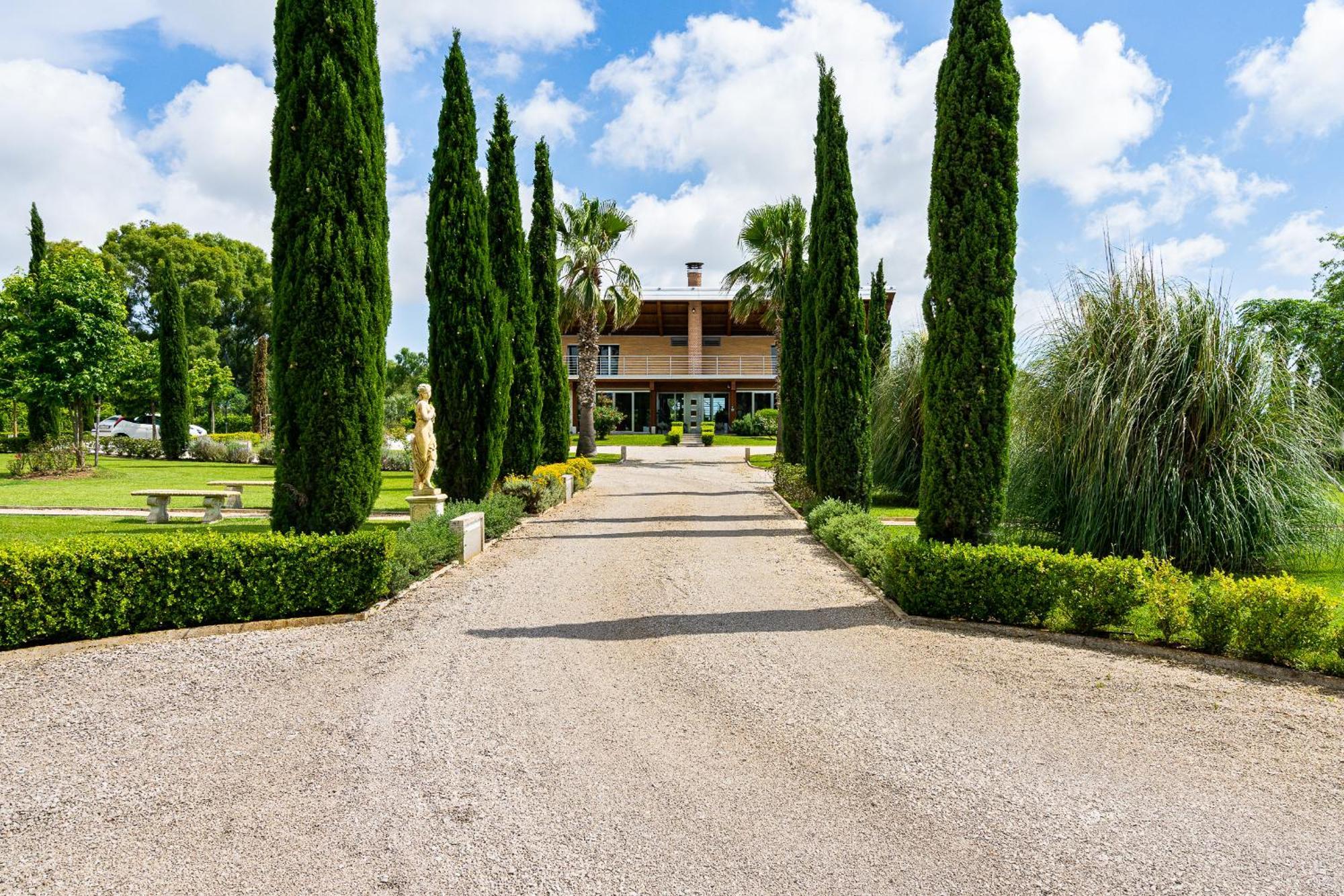 Casale Delle Ronde B&B Latina Dış mekan fotoğraf