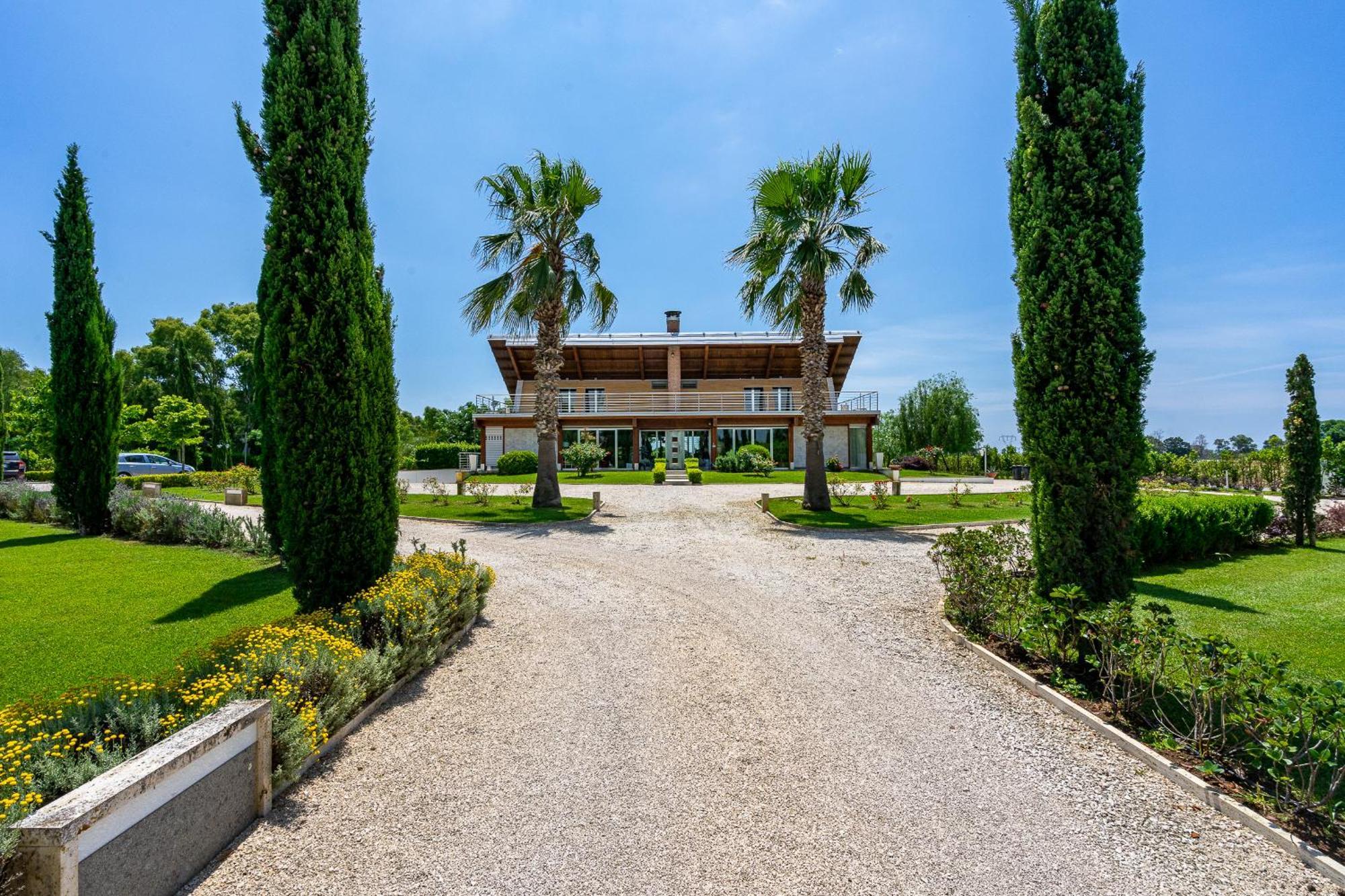Casale Delle Ronde B&B Latina Dış mekan fotoğraf