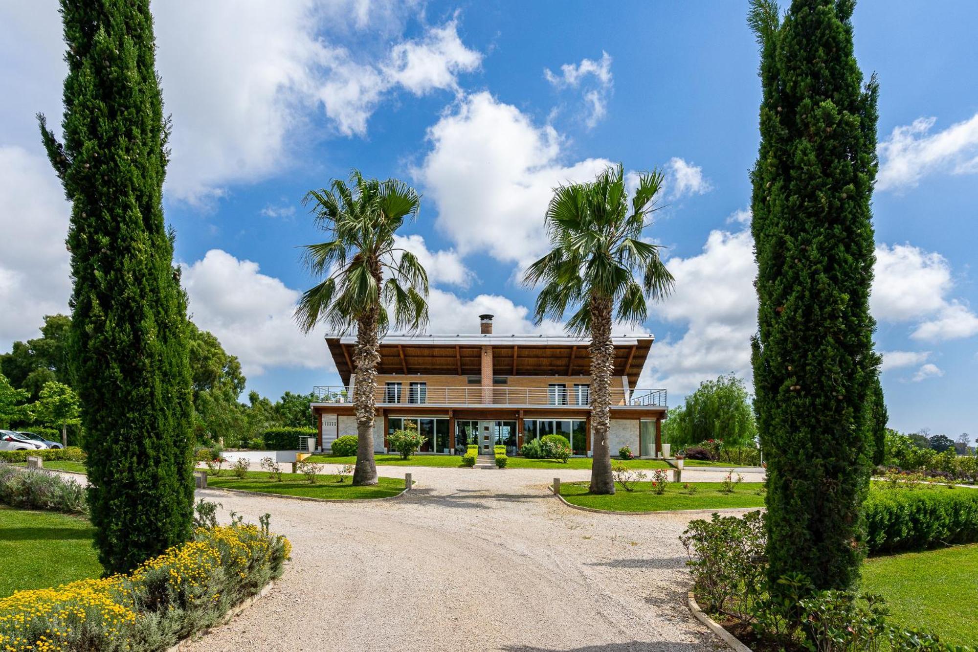 Casale Delle Ronde B&B Latina Dış mekan fotoğraf
