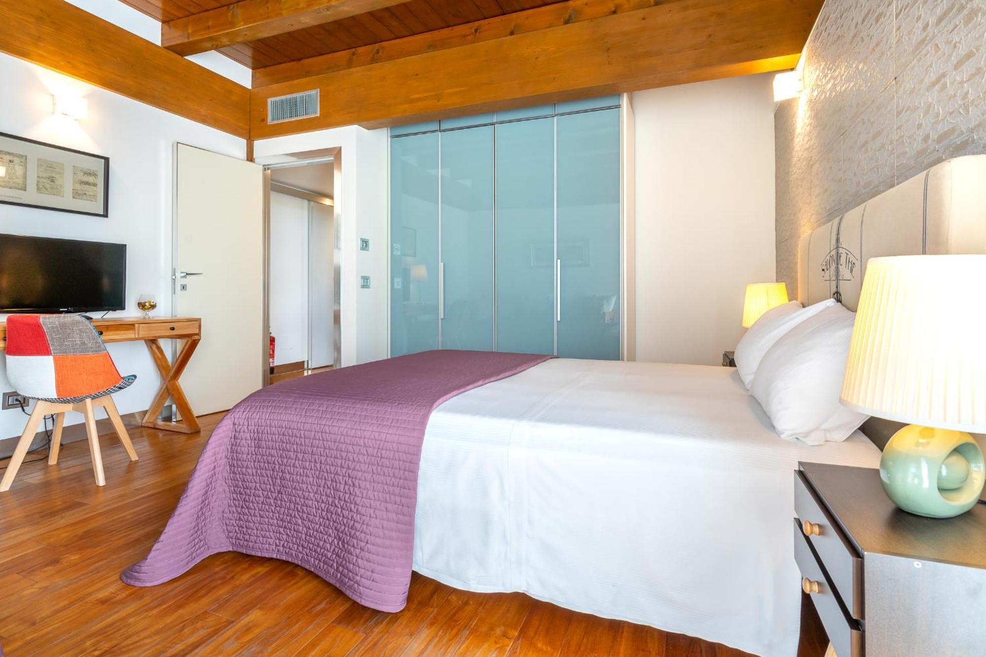 Casale Delle Ronde B&B Latina Dış mekan fotoğraf